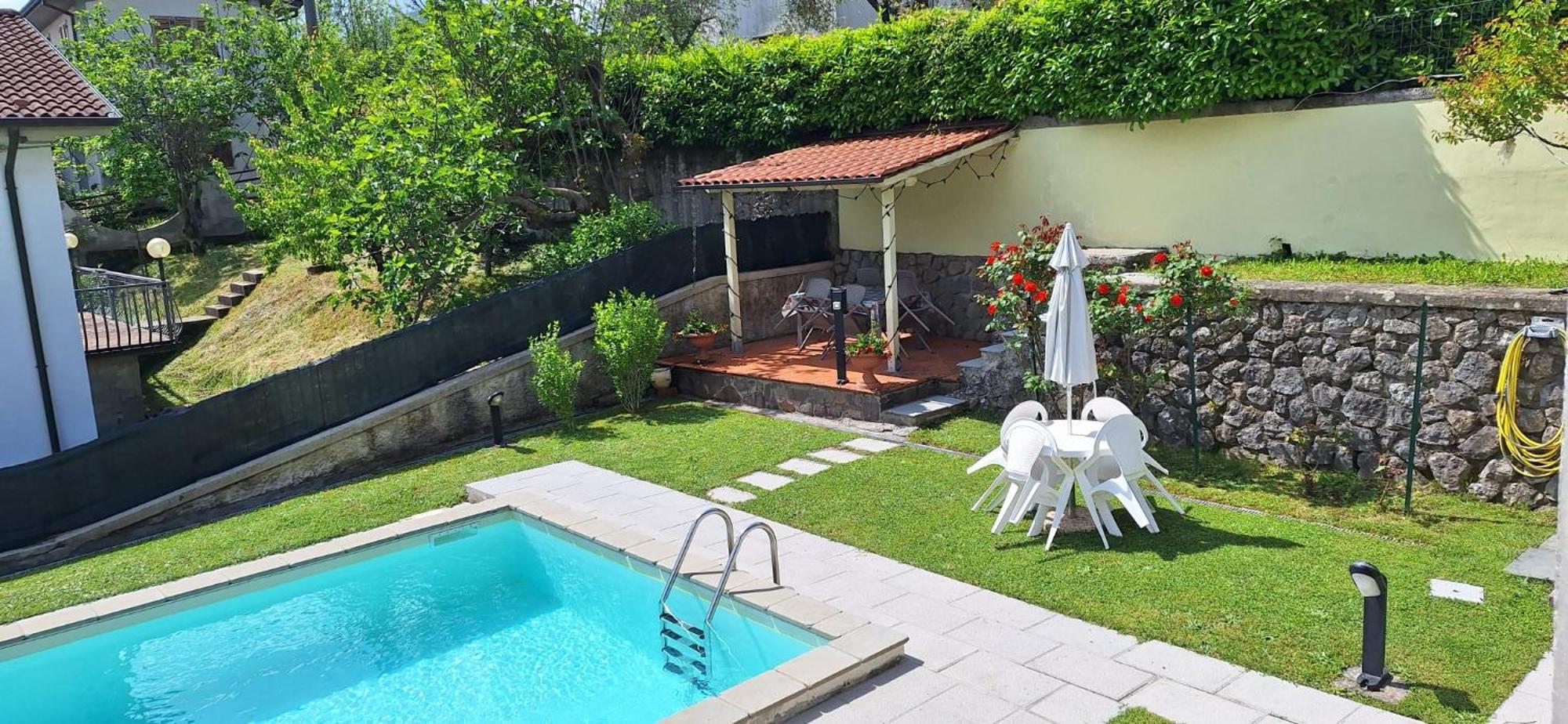 B&B Da Franca Camporgiano Exterior foto
