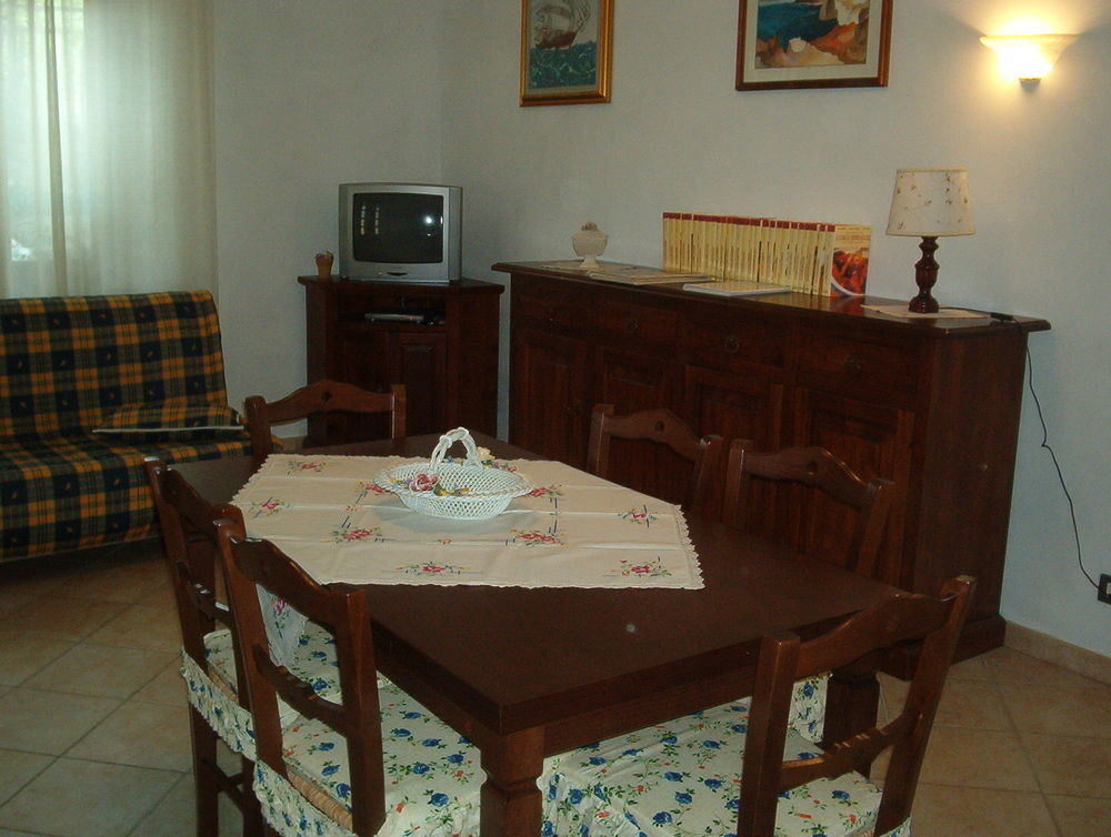 B&B Da Franca Camporgiano Exterior foto